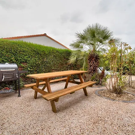 Casa vacanze La Tranche-sur-mer, Maison Pour 3 Adultes-2 Enfants La Tranche-sur-Mer